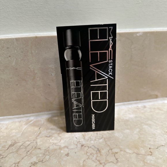 MAC Makeup Set - Picture 4 of 8